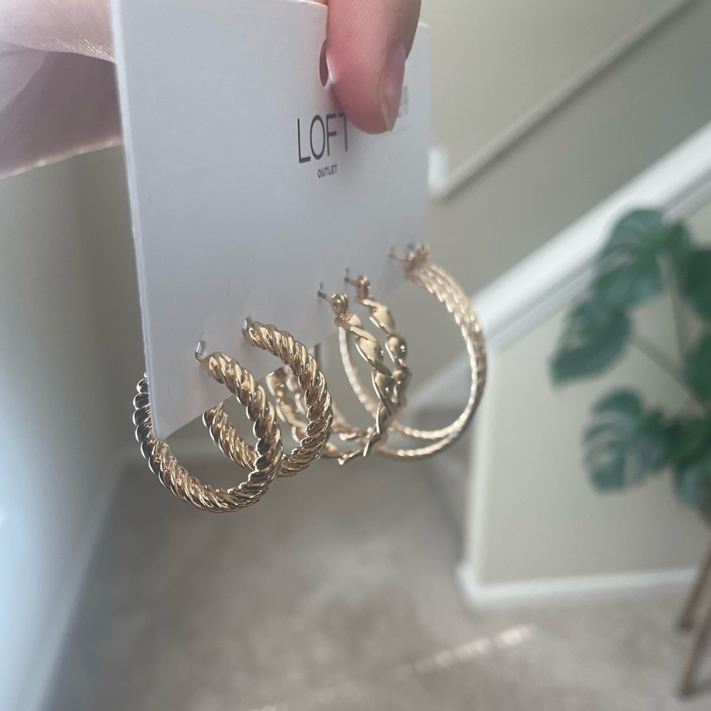 Loft Hoop Earring Set - new! - Picture 2 of 5